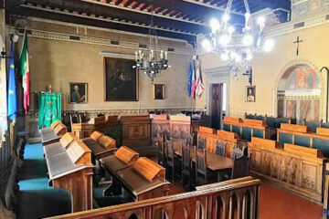 Comune di Piombino sala consiliare - Pennainmovimento