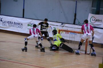 A2, Michael Saitta ferma Samuele Muglia Cgc Viareggio-Castiglione 9-1 - Pennainmovimento