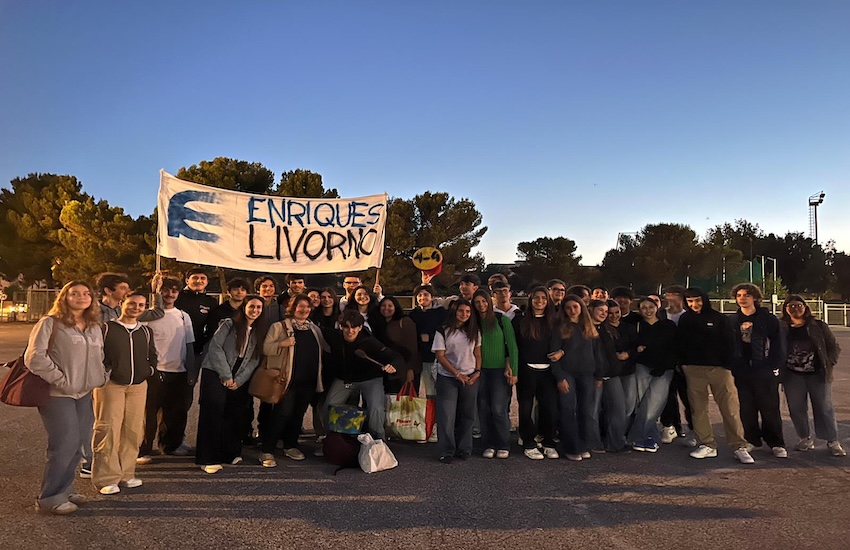 Studenti liceo Enriques - Pennainmovimento