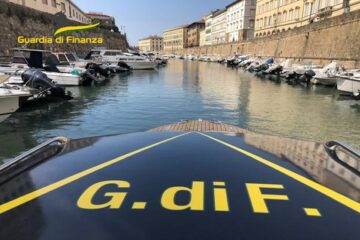 Guardia di Finanza Livorno - Pennainmovimento