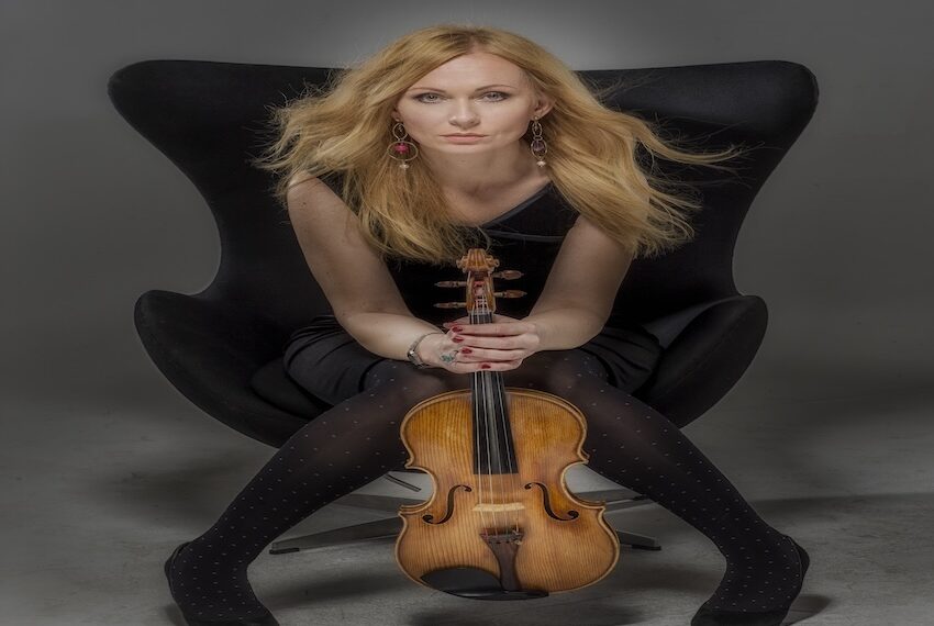 Anna Serova - Pennainmovimento
