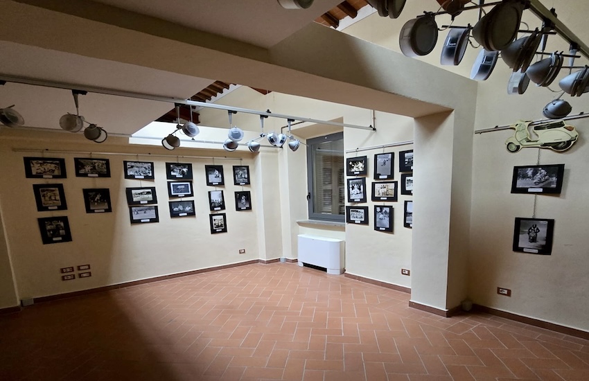 Mostra Vespa Club San Vincenzo - Pennainmovimento