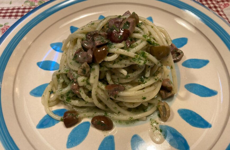 “Le ricette di Marco Formaioni”: Spaghetti burro olive parmigiano prezzemolo