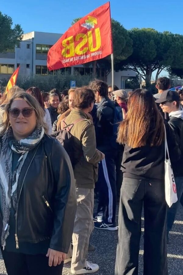 Suvereto: la sindaca Pasquini al corteo degli studenti