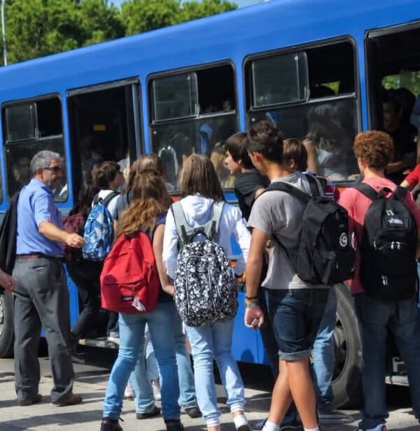 Criticità trasporto scolastico: i Comuni della Val di Cornia chiedono un incontro a Autolinee