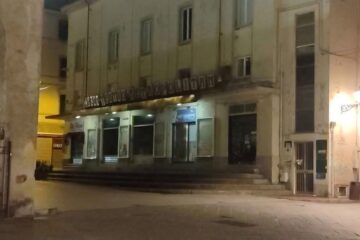 AVS: “Aria fresca dell’Officina. Buio al Metropolitan