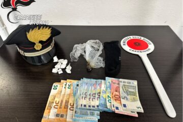 Livorno: sorpreso a spacciare in piazza Mazzini, arrestato