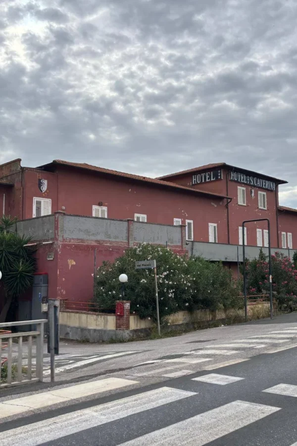 San Vincenzo: 110 cittadini ucraini dal Cas di Piombino all’ex hotel Santa Caterina